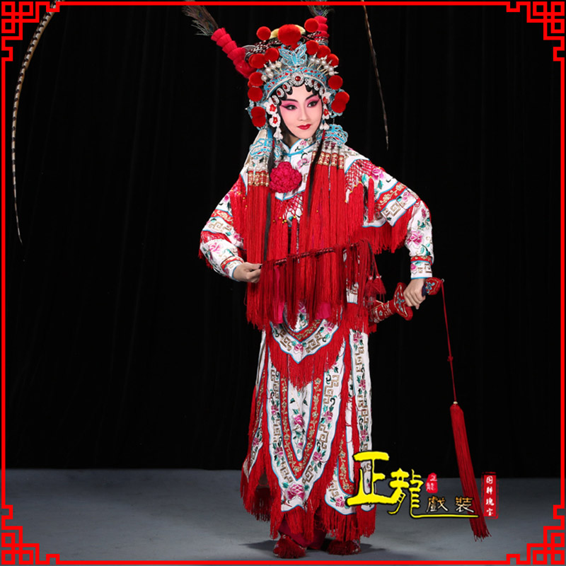 龙南刀马旦改容战父 软绉镶边女改良靠